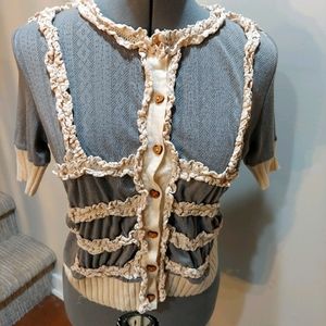 Cute gray short sleeve sweater